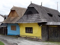 Blue and yellow houses 이미지 (177294743) - 게티이미지뱅크 Blue and yellow houses