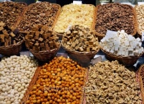 Nuts in the market 이미지 (177540057) - 게티이미지뱅크 Nuts in the market