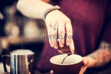 Barista Espresso Preparation 이미지 (174972360) - 게티이미지뱅크 Barista Espresso Preparation