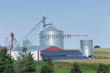 Modern Farm with Grain Elevator and Solar Panels 이미지 (175541220) - 게티이미지뱅크 Modern Farm with Grain Elevator and... 
