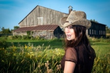 Beautiful cowgirl on a farm 이미지 (171353037) - 게티이미지뱅크 Beautiful cowgirl on a farm