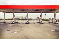 Gas station at the highway 이미지 (185245214) - 게티이미지뱅크 Gas station at the highway