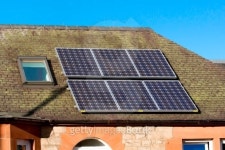 Solar Panels on roof of bungalow 이미지 (139491465) - 게티이미지뱅크 Solar Panels on roof of bungalow
