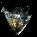 Drink Splash in a Martini Glass 이미지 (137418784) - 게티이미지뱅크 Drink Splash in a Martini Glass