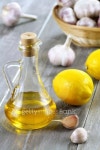 Olive oil, lemon and garlic. 이미지 (178465896) - 게티이미지뱅크 Olive oil, lemon and garlic.