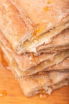 슬라이레이지스파이 | piece of slice thin sweet pie on wooden 이미지 (160320189) - 게티이미지뱅크 piece of slice thin sweet pie on wooden