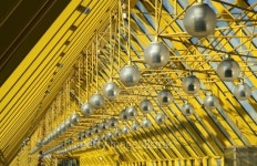 Glass gallery on the bridge. Moscow. Russia. 이미지 (466981583) - 게티이미지뱅크 Glass gallery on the bridge. Moscow. Russia.