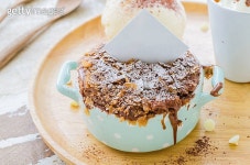 Chocolate pot 이미지 (178062636) - 게티이미지뱅크 Chocolate pot