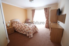 Nursing Care home OAP bedroom 이미지 (180865920) - 게티이미지뱅크 Nursing Care home OAP bedroom