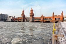 Oberbaum Bridge 이미지 (163210985) - 게티이미지뱅크 Oberbaum Bridge
