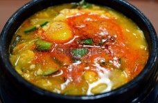 Korean spicy tofu soup 이미지 (187114229) - 게티이미지뱅크 Korean spicy tofu soup