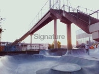 Skate Park with Graffiti and Foot Bridge 이미지 (181116764) - 게티이미지뱅크 Skate Park with Graffiti and Foot Bridge