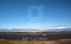 Field with solar panels 이미지 (178502082) - 게티이미지뱅크 Field with solar panels