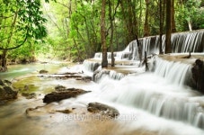 Waterfall in deep jungle 이미지 (186504391) - 게티이미지뱅크 Waterfall in deep jungle