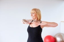 Healthy elderly woman exercising in gym 이미지 (457489991) - 게티이미지뱅크 Healthy elderly woman exercising in gym