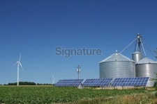 Windmill and solar panels near farm grain bins 이미지 (181074440) - 게티이미지뱅크 Windmill and solar panels near farm grain bins