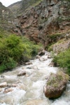 River flowing through the mountains in Cusco, Peru. 이미지 (188070892) - 게티이미지뱅크 River flowing through the mountains... 
