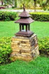 Wood lamp in the park 이미지 (181506321) - 게티이미지뱅크 Wood lamp in the park