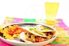 Burritos and Beer (Horizontal) 이미지 (175657857) - 게티이미지뱅크 Burritos and Beer (Horizontal)