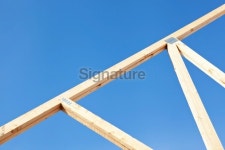 Single Roof Truss against Blue Sky 이미지 (174867221) - 게티이미지뱅크 Single Roof Truss against Blue Sky
