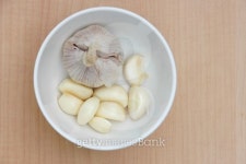 Fresh garlics 이미지 (460488655) - 게티이미지뱅크 Fresh garlics