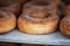 Donuts cinnamon and sugar 이미지 (187738569) - 게티이미지뱅크 Donuts cinnamon and sugar