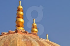 Goldene Kugeln auf dem Palastdach 이미지 (454379611) - 게티이미지뱅크 Goldene Kugeln auf dem Palastdach