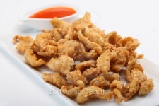 Fried chicken skin 이미지 (490377879) - 게티이미지뱅크 Fried chicken skin