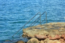 staircase leading to the sea 이미지 (494853207) - 게티이미지뱅크 staircase leading to the sea