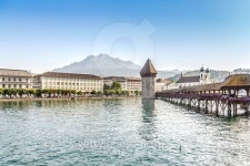 Chapel Bridge or Kapellbrucke in Lucerne, Switzerland 이미지 (518428309) - 게티이미지뱅크 Chapel Bridge or Kapellbrucke in... 
