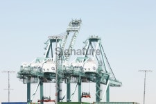 Harbor Crane Loading Dock 이미지 (463216207) - 게티이미지뱅크 Harbor Crane Loading Dock