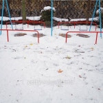 Swings in the Play Ground Covered with Snow 이미지 (529695783) - 게티이미지뱅크 Swings in the Play Ground Covered with Snow