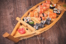 sushi roll and nigiri boat set 이미지 (532505757) - 게티이미지뱅크 sushi roll and nigiri boat set