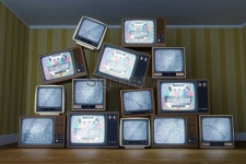 Stack of vintage old televisions showing static signal, test pattern 이미지 (503314473) - 게티이미지뱅크 Stack of vintage... 