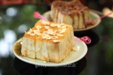 bread with honey and butter 이미지 (511028407) - 게티이미지뱅크 bread with honey and butter