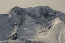 panoramic view, south side, of massif of Maladeta Pyrenee 이미지 (484816693) - 게티이미지뱅크 panoramic view, south side, of... 