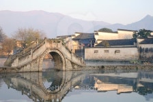 Chinese Traditional Bridge and construction 이미지 (521956325) - 게티이미지뱅크 Chinese Traditional Bridge and construction