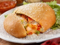 Calzone or Pizza Pocket 이미지 (463400735) - 게티이미지뱅크 Calzone or Pizza Pocket