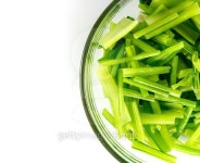 vegetables green kale are pieces in a bowl 이미지 (521680075) - 게티이미지뱅크 vegetables green kale are pieces in a bowl