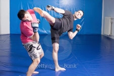 kick in the face during box training 이미지 (525416511) - 게티이미지뱅크 kick in the face during box training
