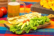 beer and burrito 이미지 (492730229) - 게티이미지뱅크 beer and burrito