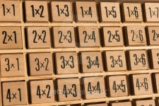 Educational wooden multiplication table 이미지 (521112211) - 게티이미지뱅크 Educational wooden multiplication table