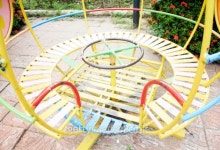 Colorful playground equipment at an outdoor park 이미지 (489083829) - 게티이미지뱅크 Colorful playground equipment at an... 