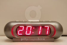 Digital Watch 20:17 이미지 (484372463) - 게티이미지뱅크 Digital Watch 20:17