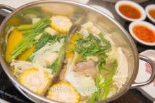 hot sukiyaki for dinner 이미지 (522748449) - 게티이미지뱅크 hot sukiyaki for dinner