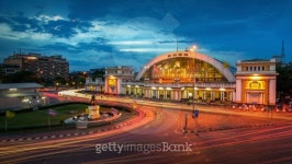 The classic railway station of Thailand (Hua Lamphong twilight i... The classic railway station of Thailand (Hua Lamphong twilight i