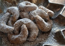 German Vanillekipferl christmas cookies 이미지 (500809076) - 게티이미지뱅크 German Vanillekipferl christmas cookies