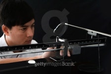 Club maker measuring total weight of golf club 이미지 (487666548) - 게티이미지뱅크 Club maker measuring total weight of golf club