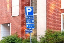 Parking sign 이미지 (480610842) - 게티이미지뱅크 Parking sign