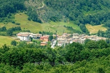 Village near Leonessa (Italy) 이미지 (466409558) - 게티이미지뱅크 Village near Leonessa (Italy)